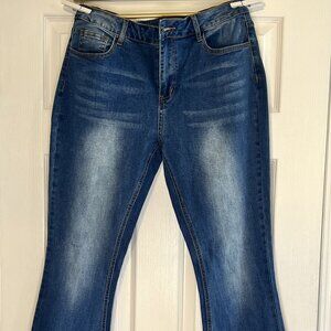 Bootcut Jeans Women’s Size Large - Faded Front Denim - Style LC786083-4